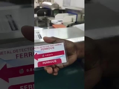 SA-990 Detector de metais alimentares de sinalização digital 50-60Hz Cinturão automático de parada Inspeção de metais alimentares