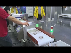 Detector de metais do alimento com exposição de dados e gestão de banco de dados