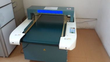 Tipo detector do transporte da agulha da tela para o vestuário dentro da detecção da agulha